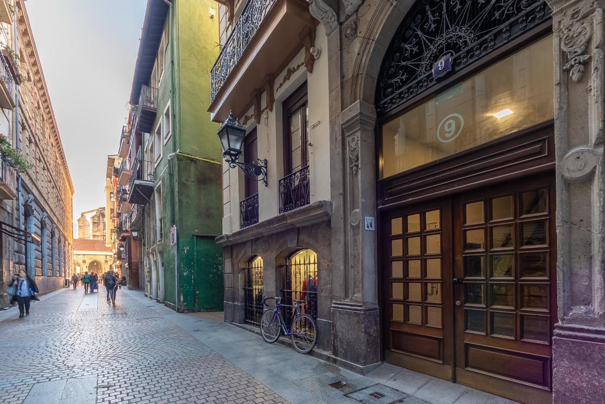 Apartamento Centrico Casco Viejo Bilbao Eksteriør bilde